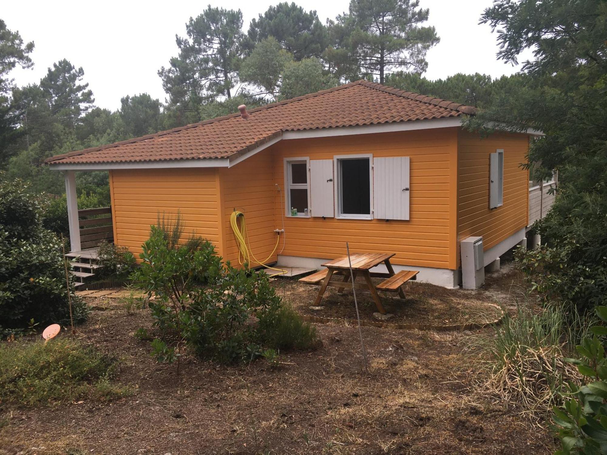 Chalet Orange Naturiste La Jenny Le Porge Buitenkant foto